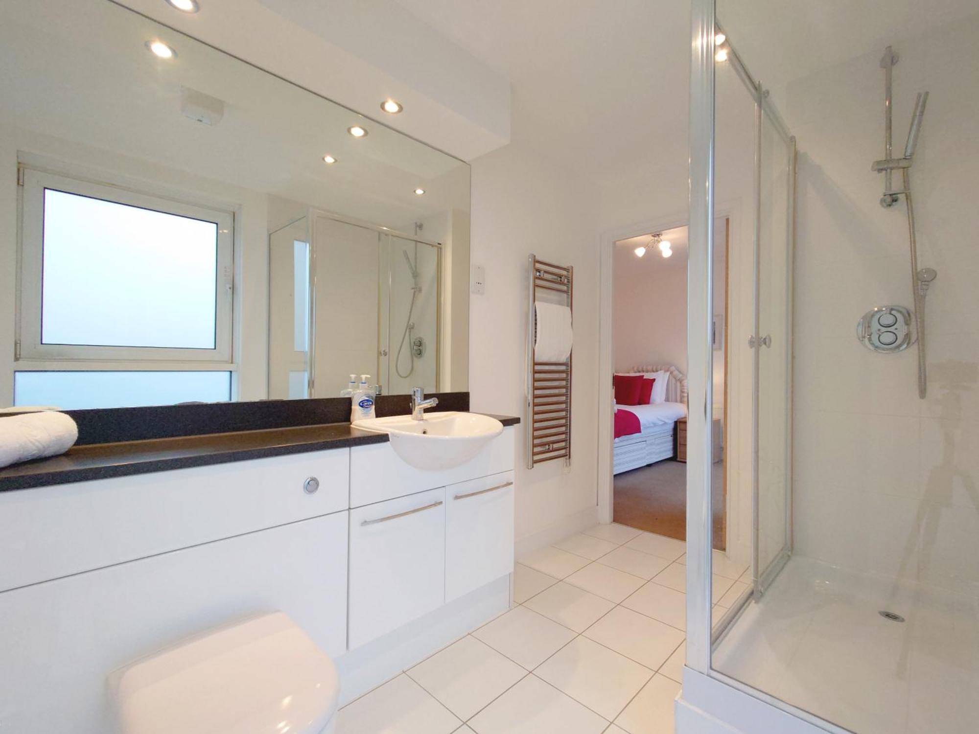 London Excel Stays - Three Bed Serviced Apartment Exterior photo