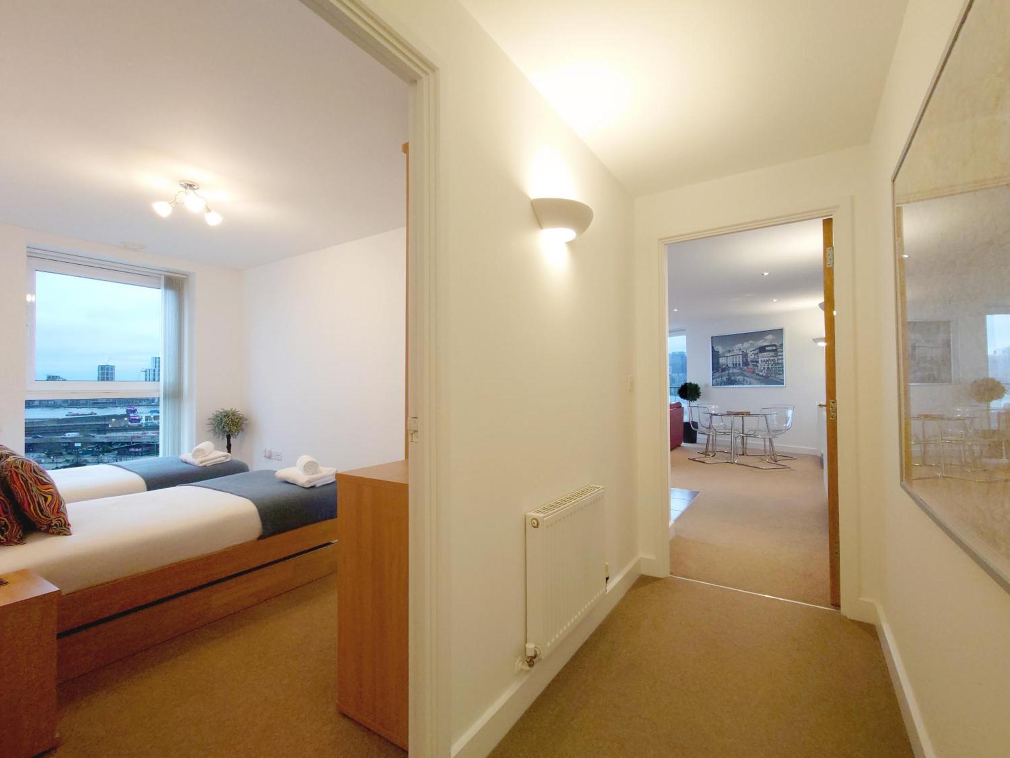 London Excel Stays - Three Bed Serviced Apartment Exterior photo