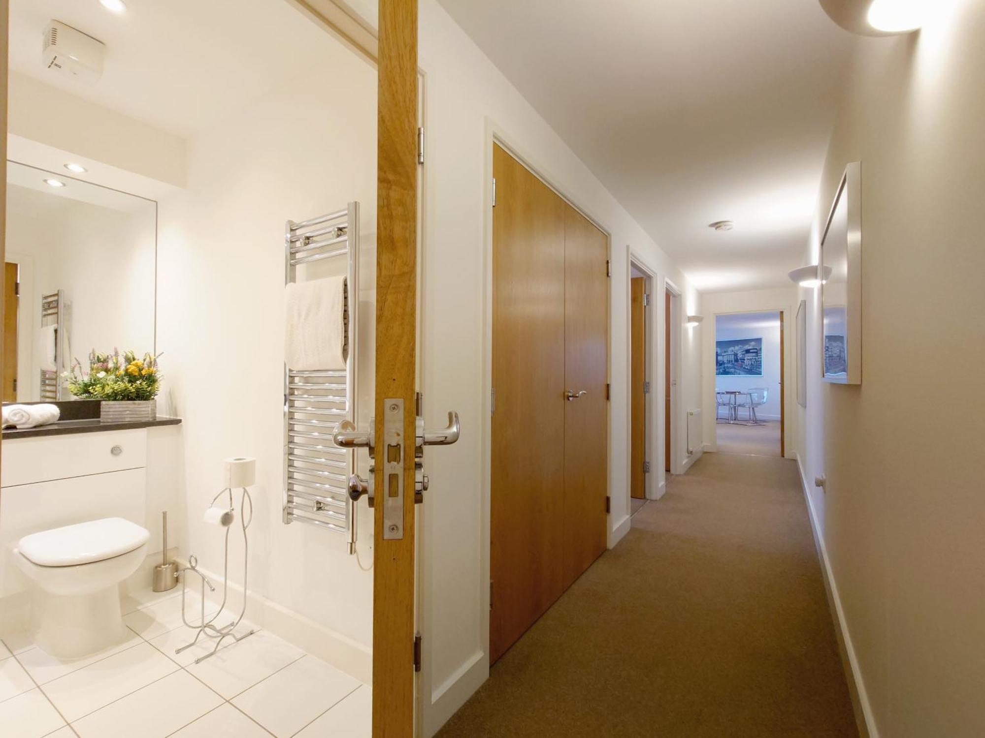 London Excel Stays - Three Bed Serviced Apartment Exterior photo